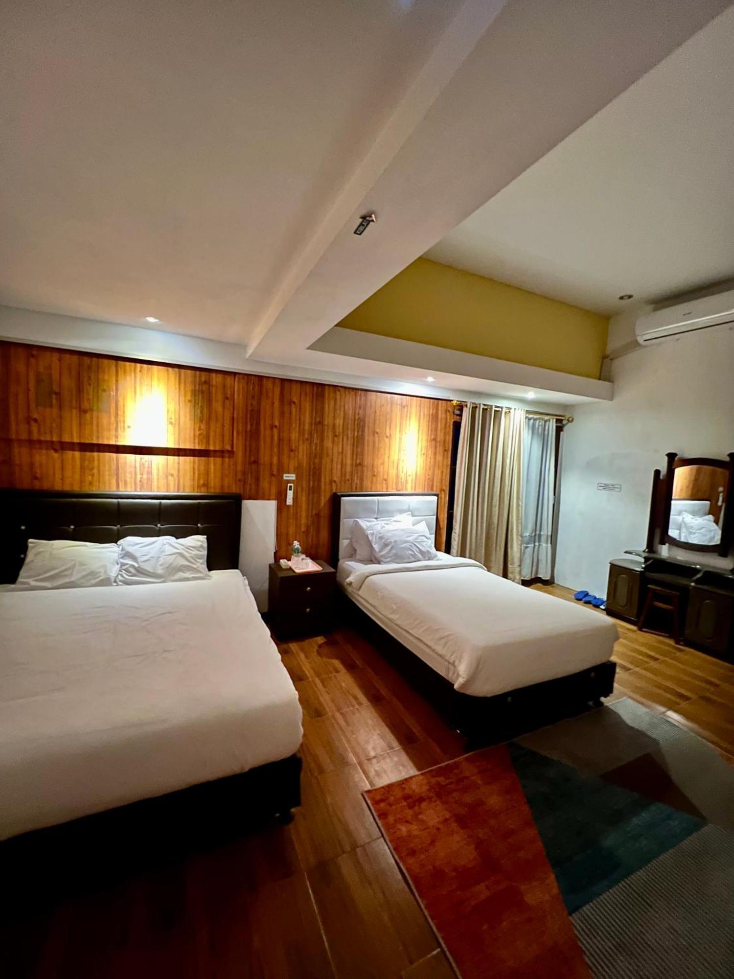 Villa Copenhagen Bukittinggi Esterno foto